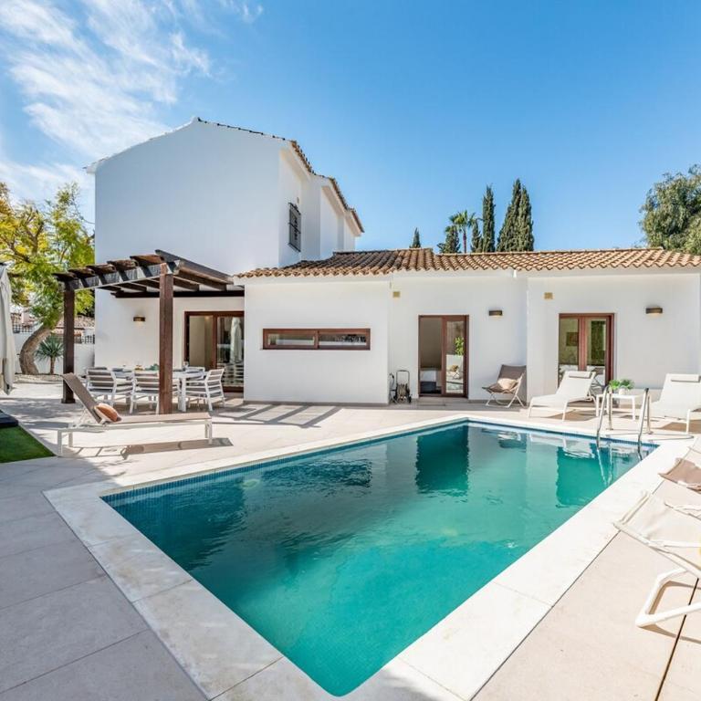 Villa with Pool in Golden Mile by Kura Homes - Casa - 23