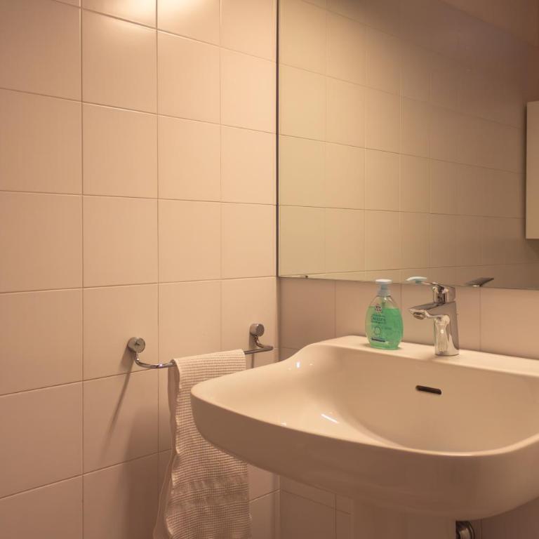 Casa Betulla - Appartamento con 2 Camere da Letto e Vista Giardino - 15