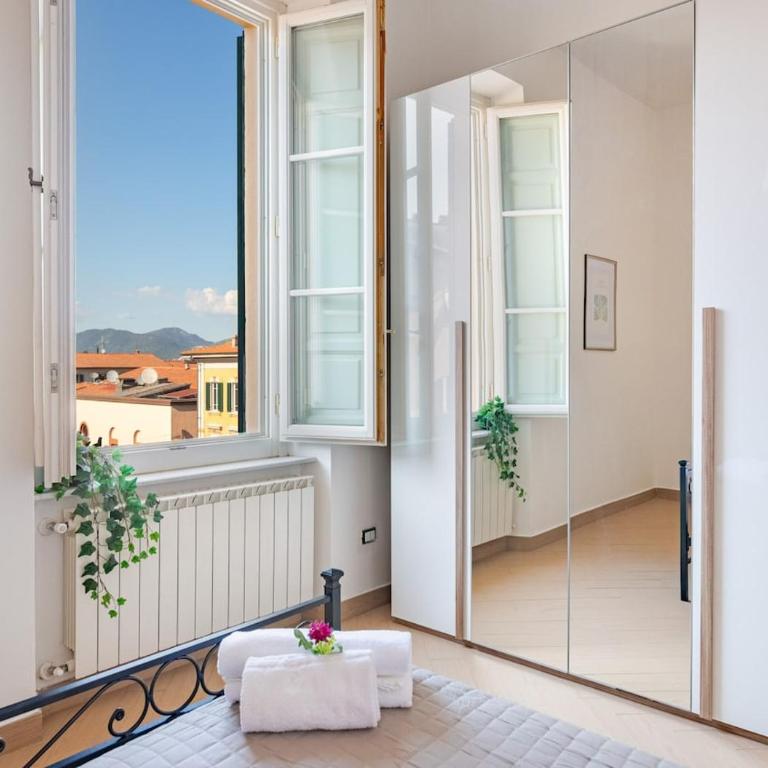 cvr 8- 3 rooms with views - near the Tower - Appartamento con 3 Camere da Letto - 8