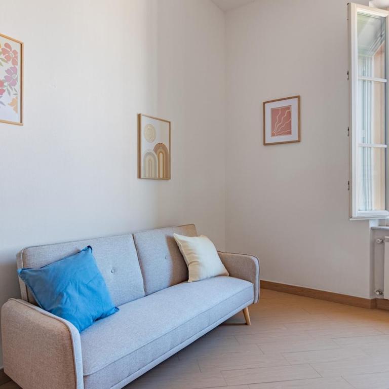 cvr 8- 3 rooms with views - near the Tower - Appartamento con 3 Camere da Letto - 16