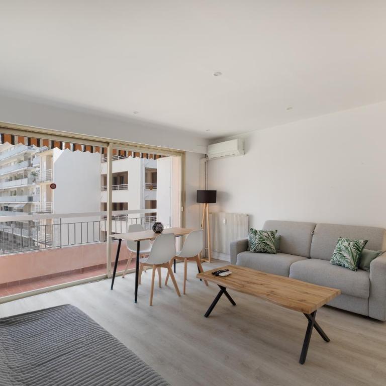 Eden docteur HOCHET 100 m des plages 3 couchages ou 4 si 2 enfants - Appartement - 1