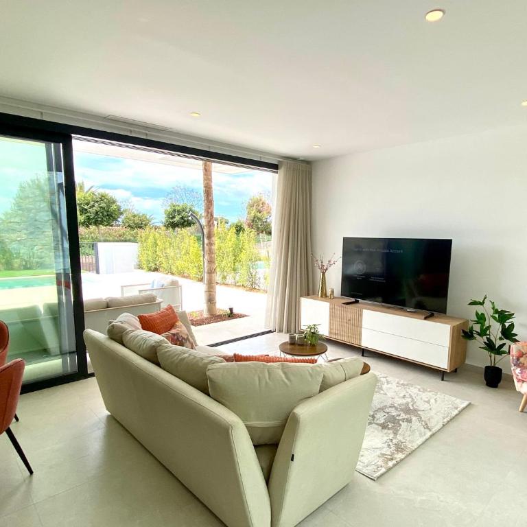 LUXURY VILLA ROMERO WITH PRIVATE HEATED POOL at SANTA ROSALIA RESORT by PREMIUM SPAIN PROPERTIES - Villa - 30