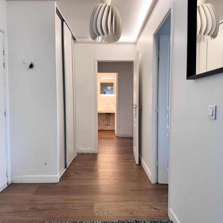 FRUITIERS2 - Bright 3 BR 15' away from the center of Paris - Three-Bedroom Apartment - 8