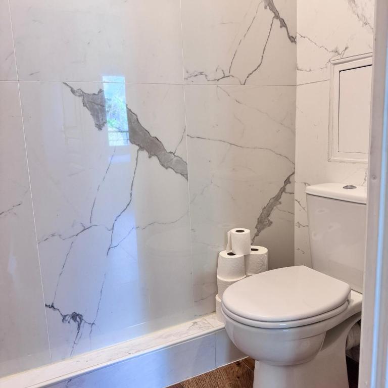 FRUITIERS2 - Bright 3 BR 15' away from the center of Paris - Three-Bedroom Apartment - 10