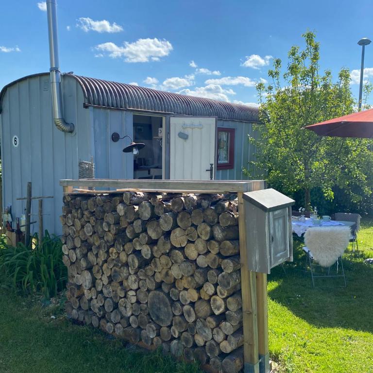 Bei uns im Allgäu - Gästewagen Hoimelig mit Warmwasser-Außendusche - Apartment - 6