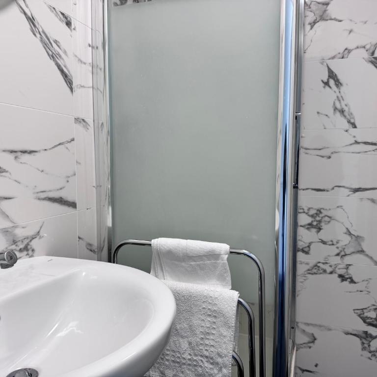 FELLINI 3BR with safe parking - Apartamento de 3 dormitorios - 4