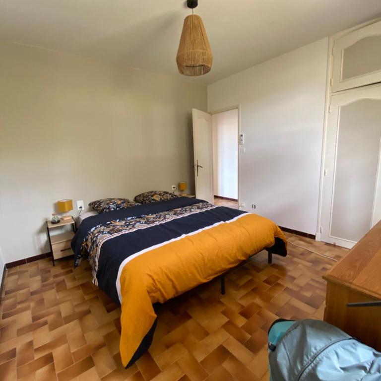 Les Mourguettes maison familiale avec piscine et garage sur 2000 m2 de terrain en campagne - Maison 7 Chambres - 28
