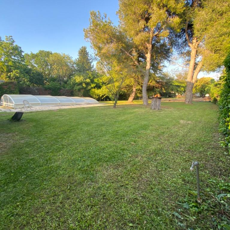 Les Mourguettes maison familiale avec piscine et garage sur 2000 m2 de terrain en campagne - Maison 7 Chambres - 7