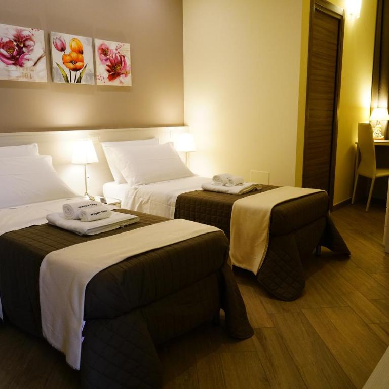 B&B President's Home - Camera Matrimoniale/Doppia con Letti Singoli con Letto Supplementare - 20