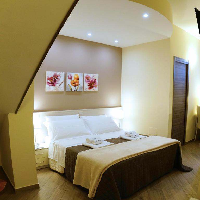 B&B President's Home - Camera Matrimoniale/Doppia con Letti Singoli con Bagno - 1