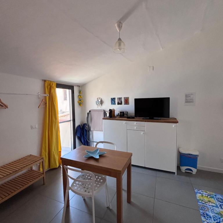 Chez Julie - Apartment with Terrace - 4