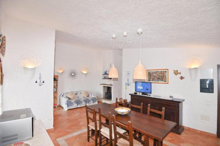 Villa Delle Rose - Casa Vacanze con 3 Camere da Letto - 5