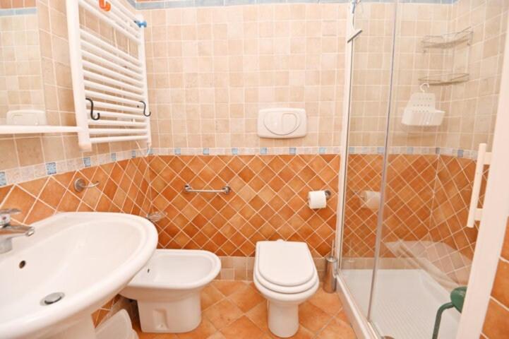 Villa Delle Rose - Casa Vacanze con 3 Camere da Letto - 14