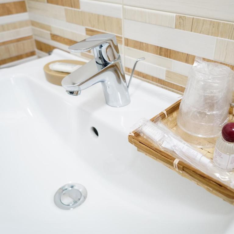 B&B President's Home - Camera Matrimoniale/Doppia con Letti Singoli con Bagno - 4