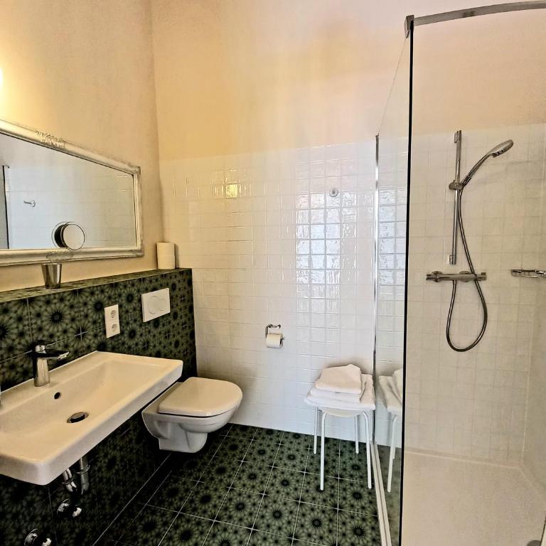 WOLKE, Apartment mit Balkon am Fluss, Zentrum - Studio mit Balkon - 10