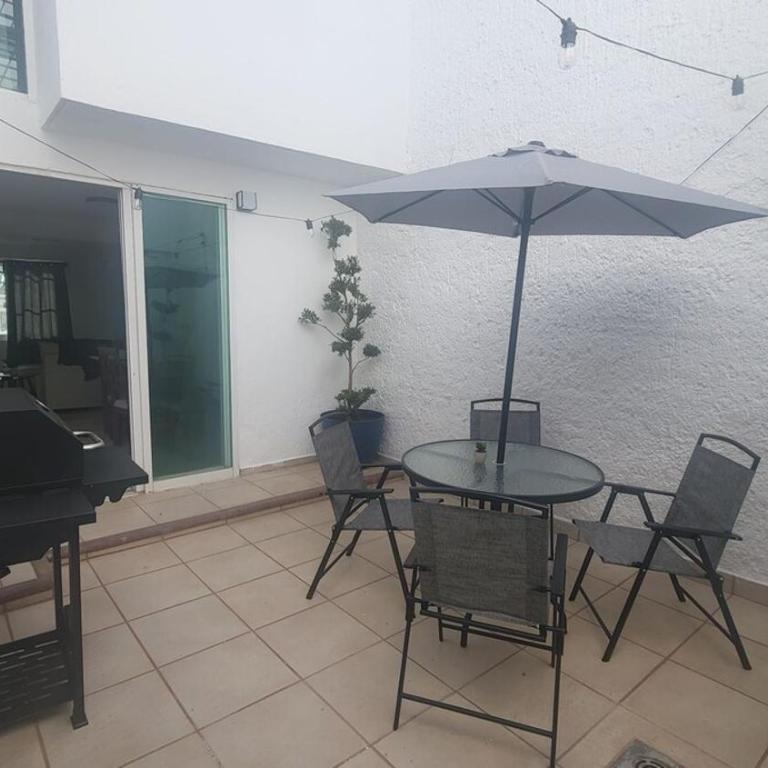 Casa cerca todo en Zapopan ! - Four-Bedroom House - 14