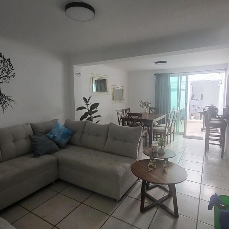 Casa cerca todo en Zapopan ! - Four-Bedroom House - 30