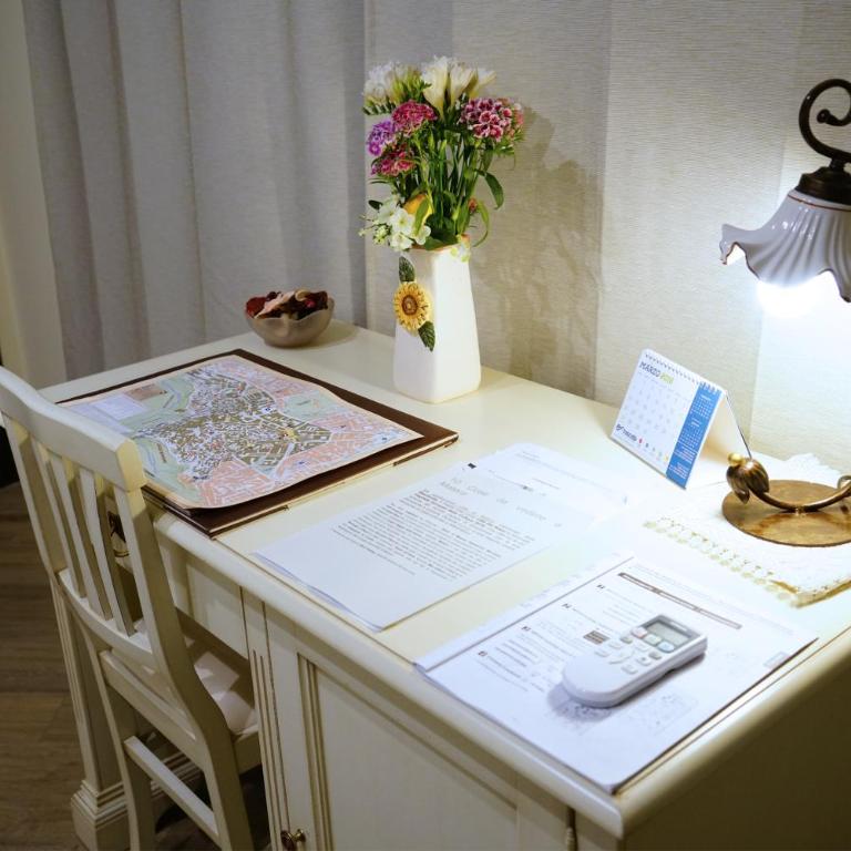 B&B President's Home - Camera Matrimoniale/Doppia con Letti Singoli con Bagno - 21