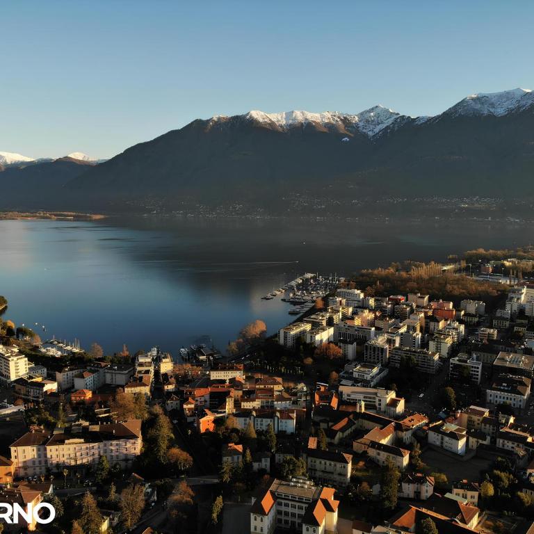 Locarno Center - Free Parking, Netflix and WiFi - Appartamento con 1 Camera da Letto - 50