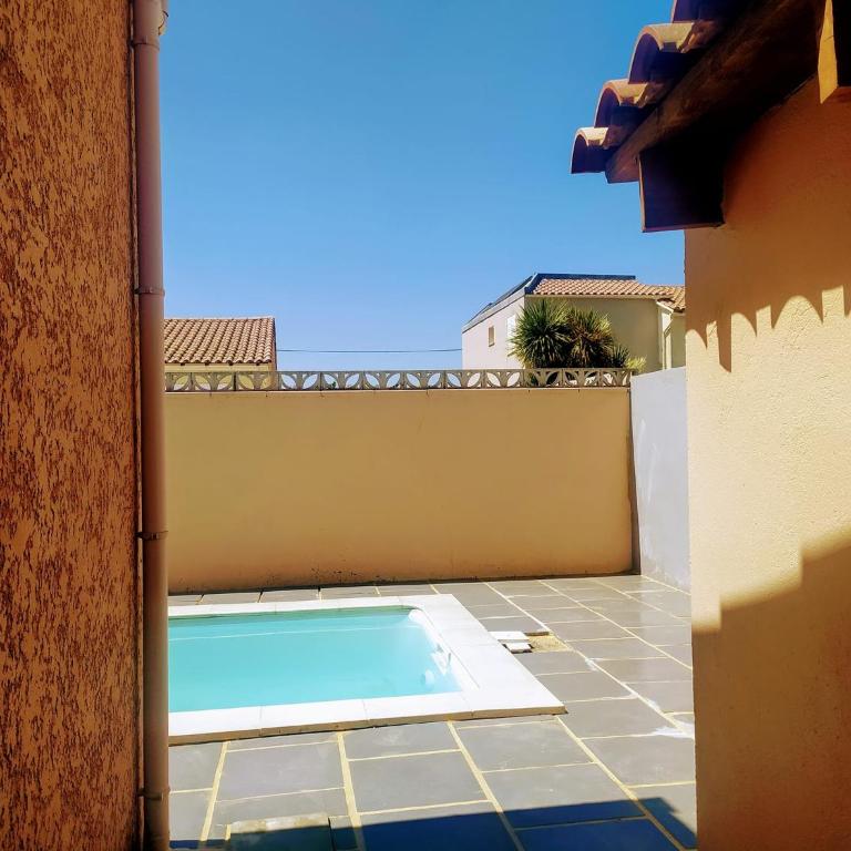 Les Gîtes de Cayenne - Gîte Olivia - Villa avec Piscine Privée - 5