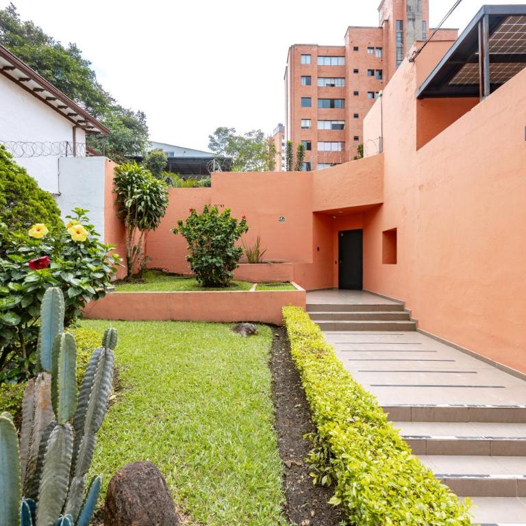 5BR Poblado Villa close to Lleras Jacuzzi Cinema AC - Villa - 29