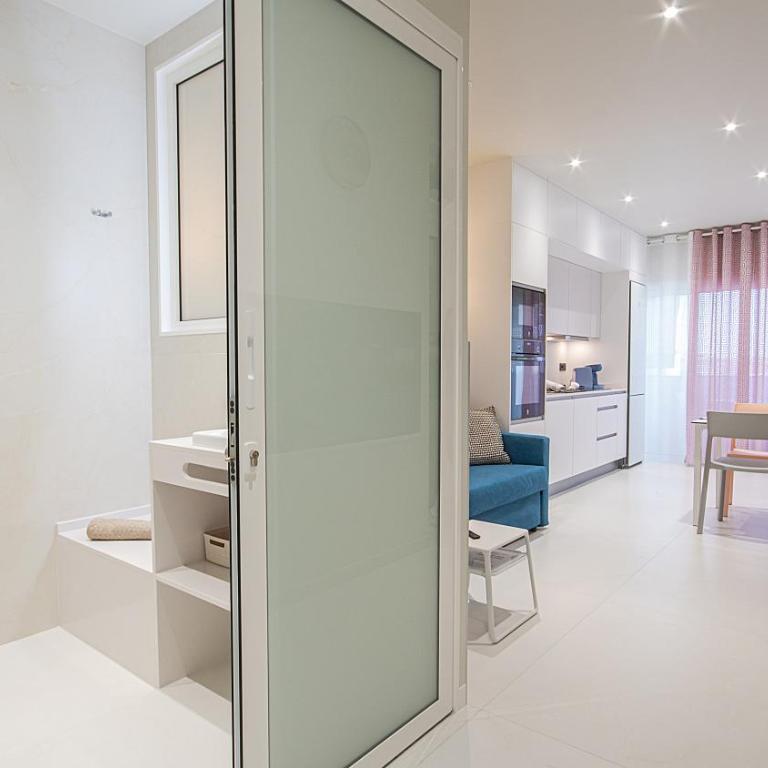 Atlantic Coast 'Princely' Apartment - Playa Del Inglés - Two-Bedroom Apartment - 9