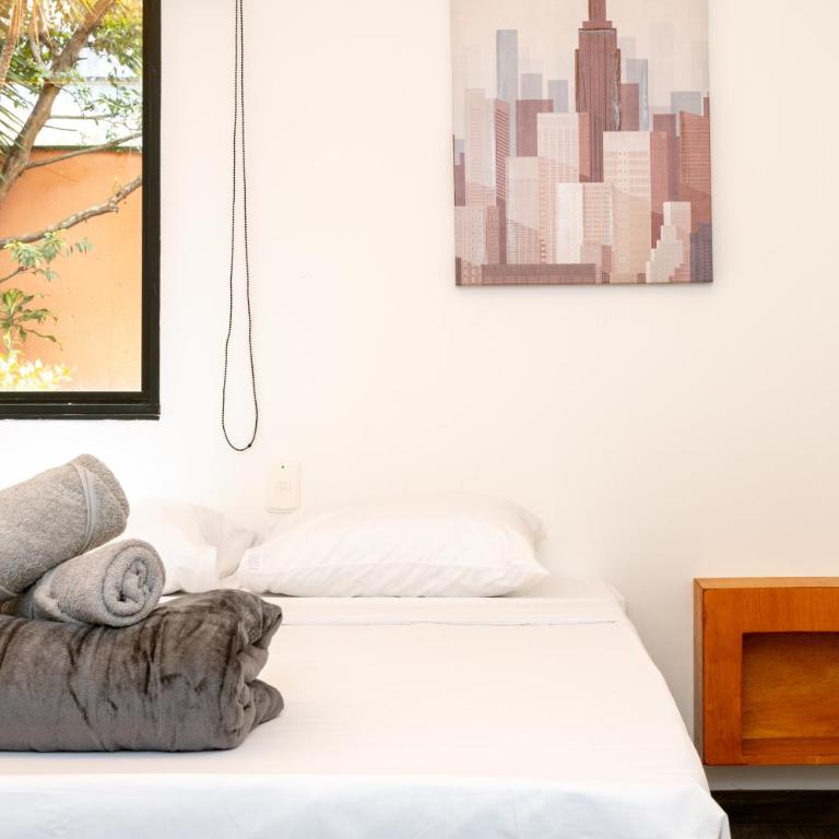 5BR Poblado Villa close to Lleras Jacuzzi Cinema AC - Villa - 55