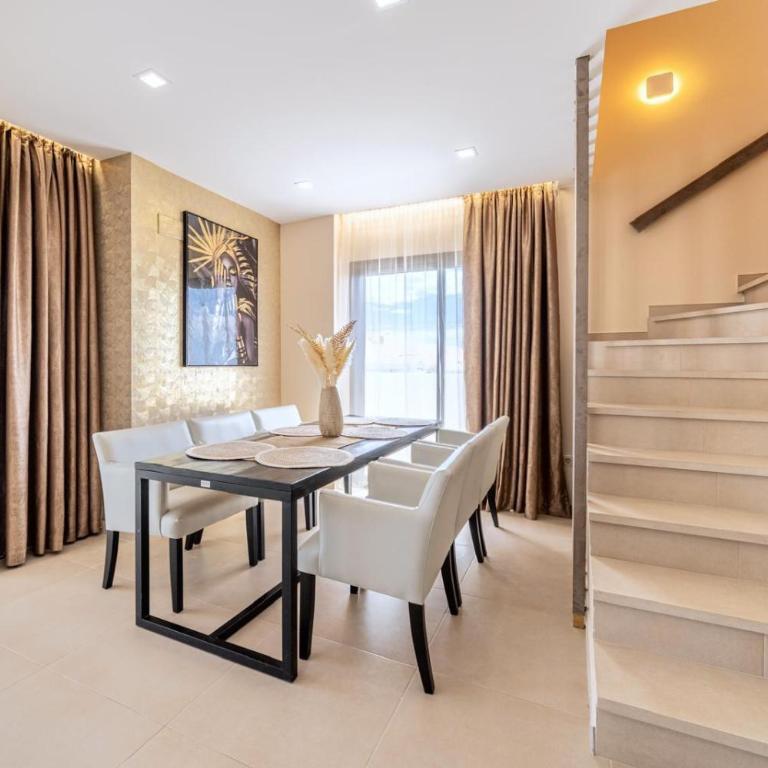 103 - Luxurious 3 Bed Duplex Penthouse With Stunning Mountain Views - Appartamento con 3 Camere da Letto - 12