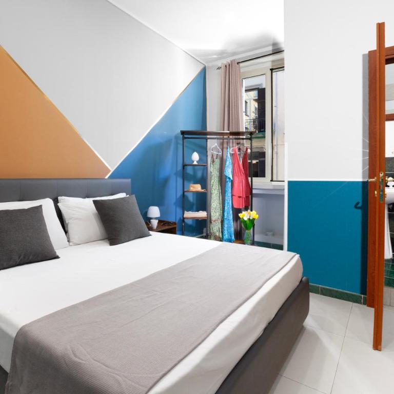 ROYAL ROOMS STATION NAPOLI - Camera Quadrupla con Bagno Privato - 12