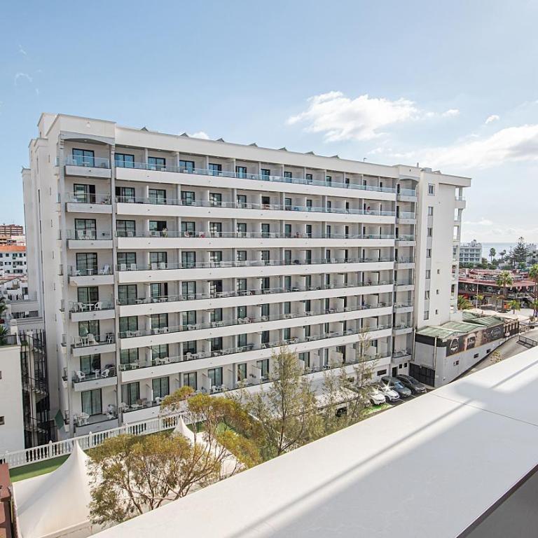 Atlantic Coast 'Princely' Apartment - Playa Del Inglés - Two-Bedroom Apartment - 36