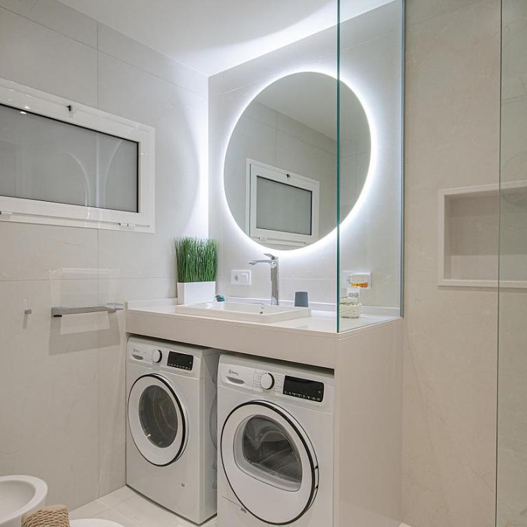 Atlantic Coast 'Princely' Apartment - Playa Del Inglés - Two-Bedroom Apartment - 12
