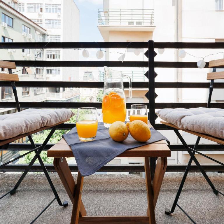 Colored Happiness 115m2 with Balcony Old Town - Three-Bedroom Premium Apartment with Balcony - 2
