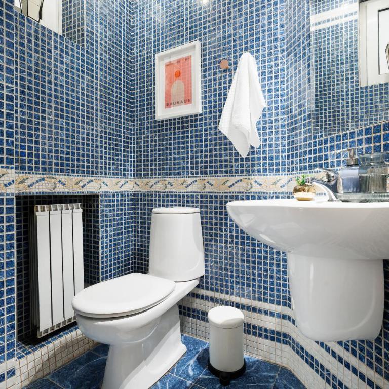 Colored Happiness 115m2 with Balcony Old Town - Three-Bedroom Premium Apartment with Balcony - 16