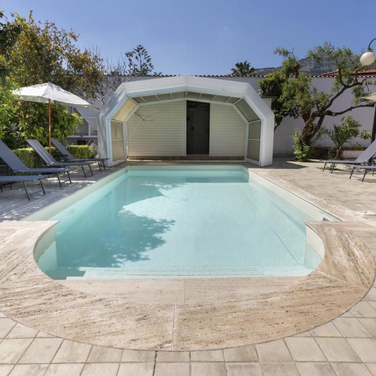 Villa Sandoval - Large Double or Twin Room - 3
