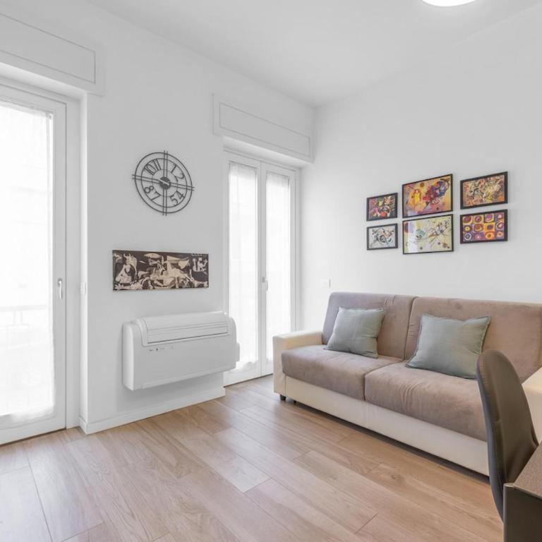 Bilocale vicino tram 2, smart TV e internet veloce - Appartamento con 1 Camera da Letto - 3