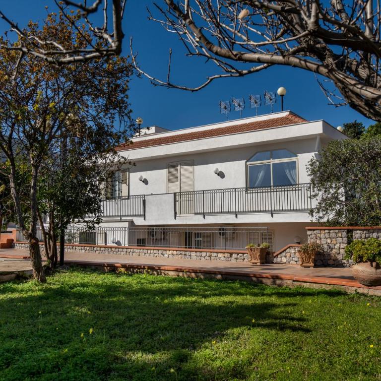 Villa Sandoval - Large Double or Twin Room - 8