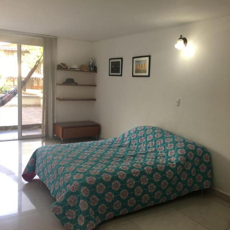 Apartamento con parqueadero - Two-Bedroom Apartment - 2