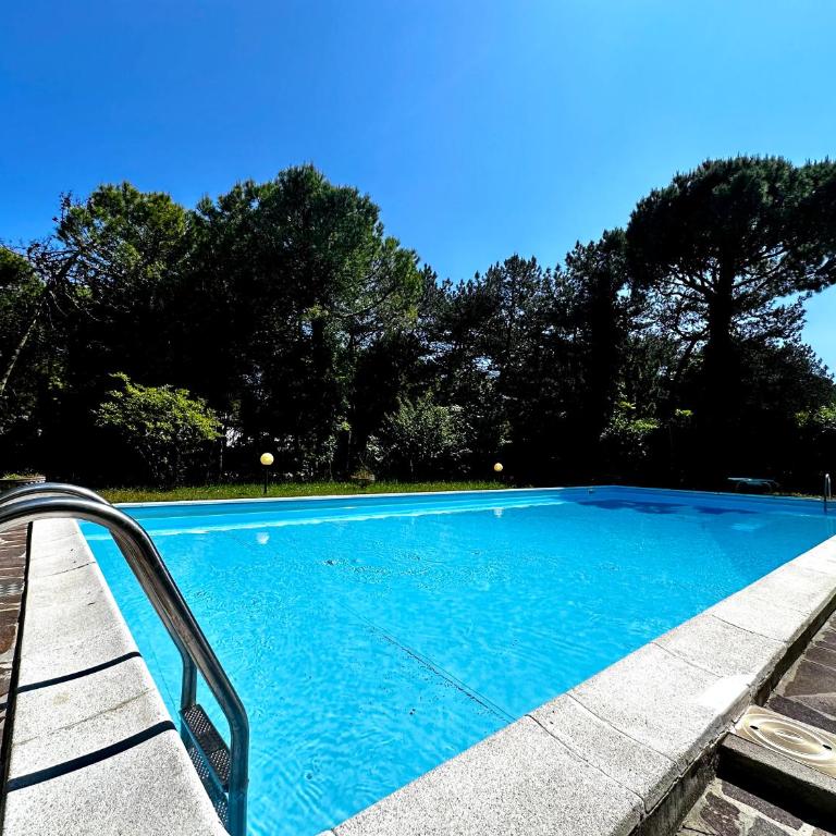 Villa by the Sea and Pool - Villa - 20
