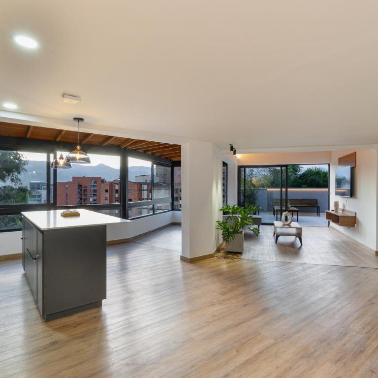 B3 4BR Poblado Penthouse wit AC and Jacuzzi - Apartment - 30