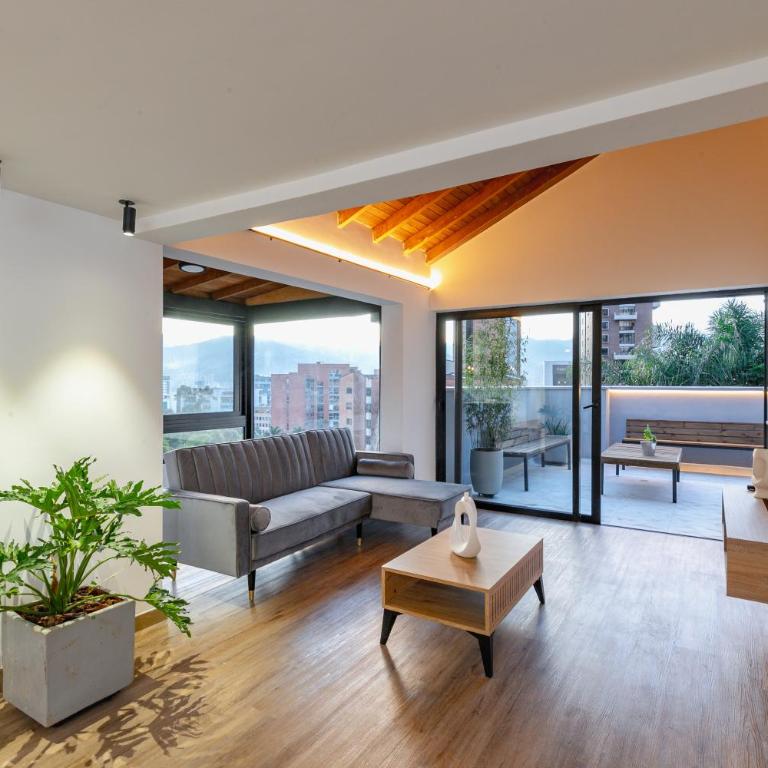 B3 4BR Poblado Penthouse wit AC and Jacuzzi - Apartment - 31
