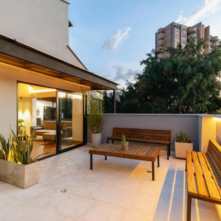 B3 4BR Poblado Penthouse wit AC and Jacuzzi - Apartment - 28