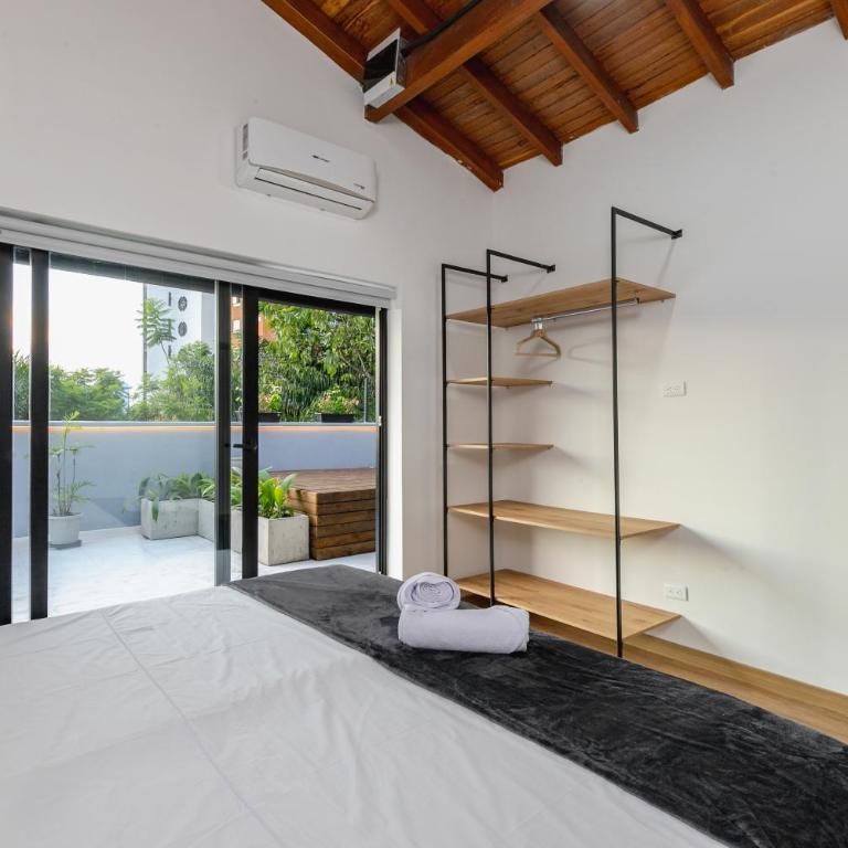 B3 4BR Poblado Penthouse wit AC and Jacuzzi - Apartment - 47