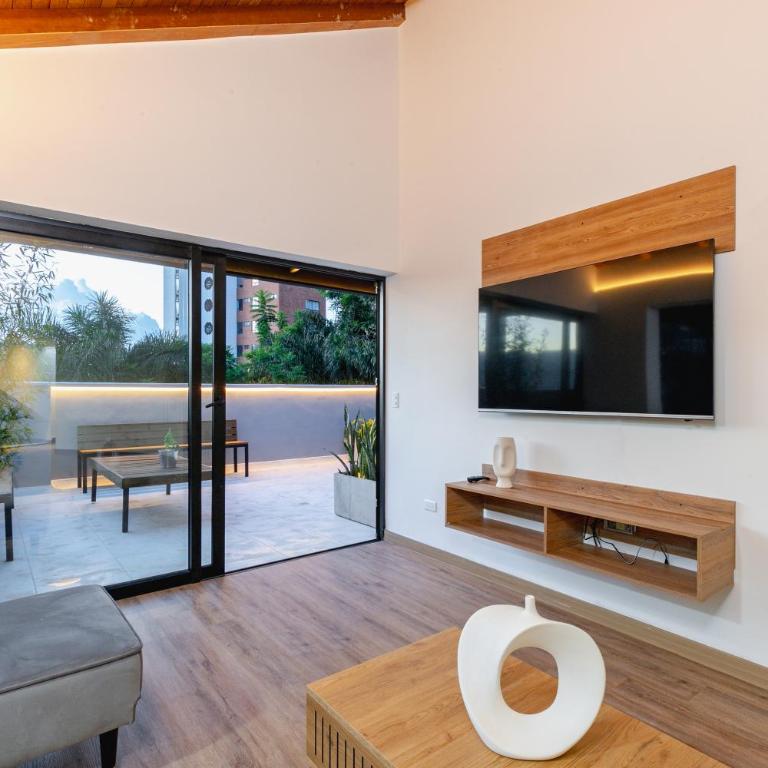 B3 4BR Poblado Penthouse wit AC and Jacuzzi - Apartment - 62