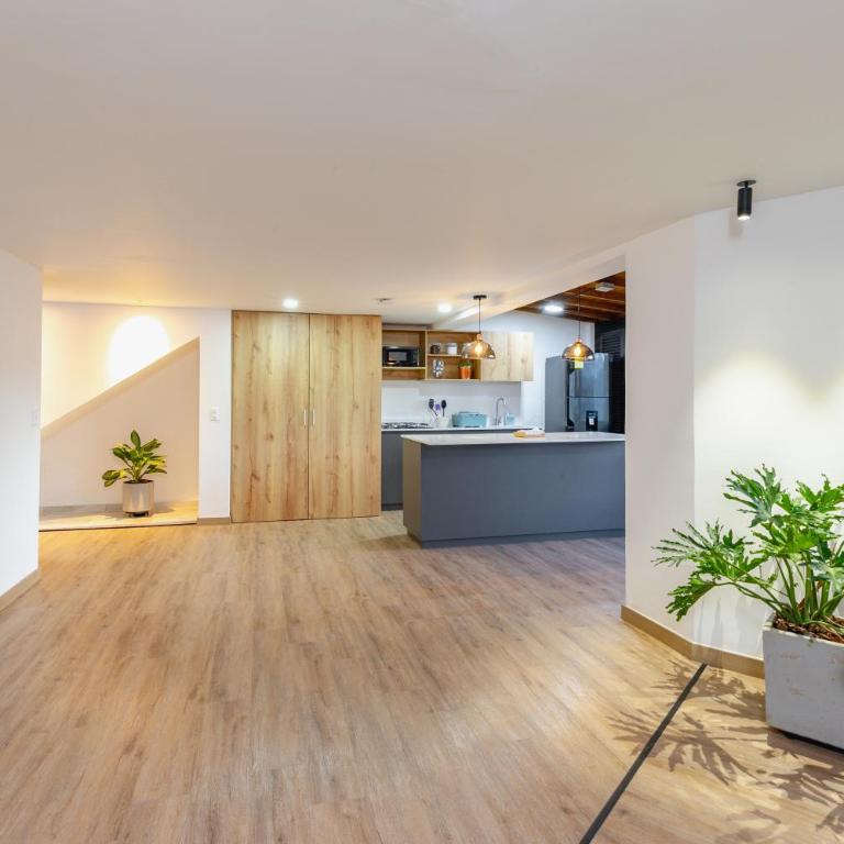 B3 4BR Poblado Penthouse wit AC and Jacuzzi - Apartment - 67