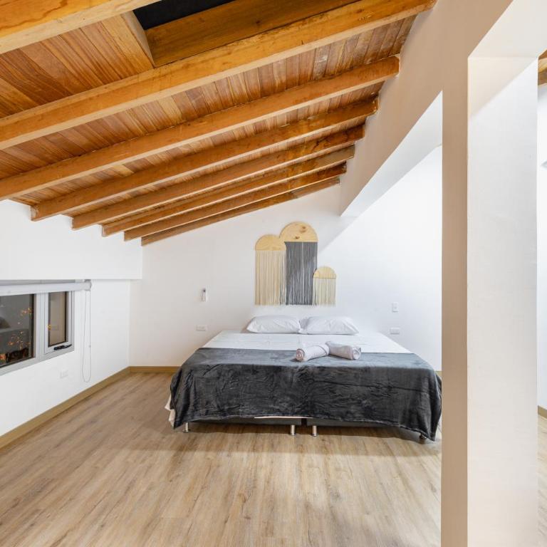 B3 4BR Poblado Penthouse wit AC and Jacuzzi - Apartment - 66