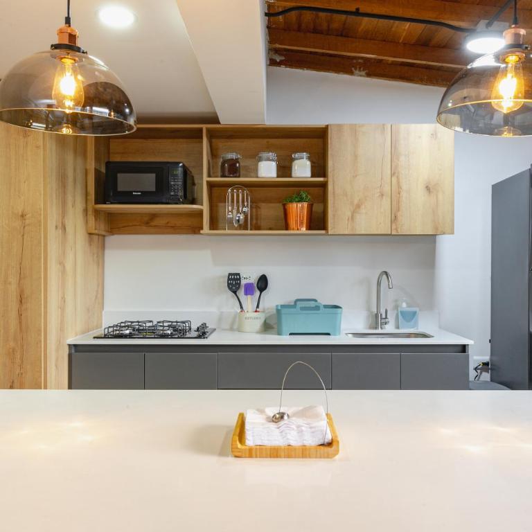 B3 4BR Poblado Penthouse wit AC and Jacuzzi - Apartment - 89