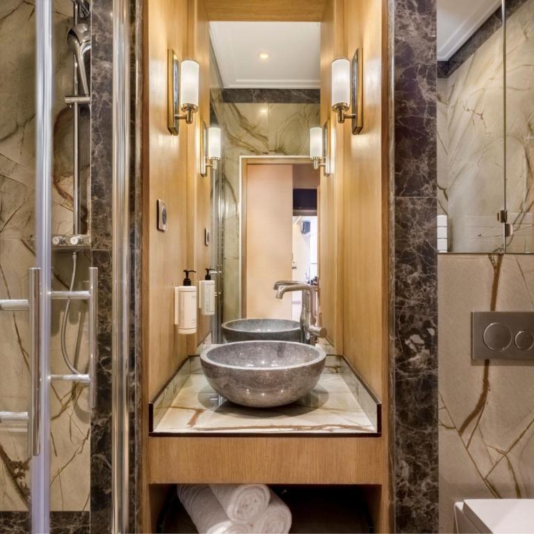 Merveil - Signature Suite - Tour Eiffel - Desaix I - Appartement 2 Chambres - 9