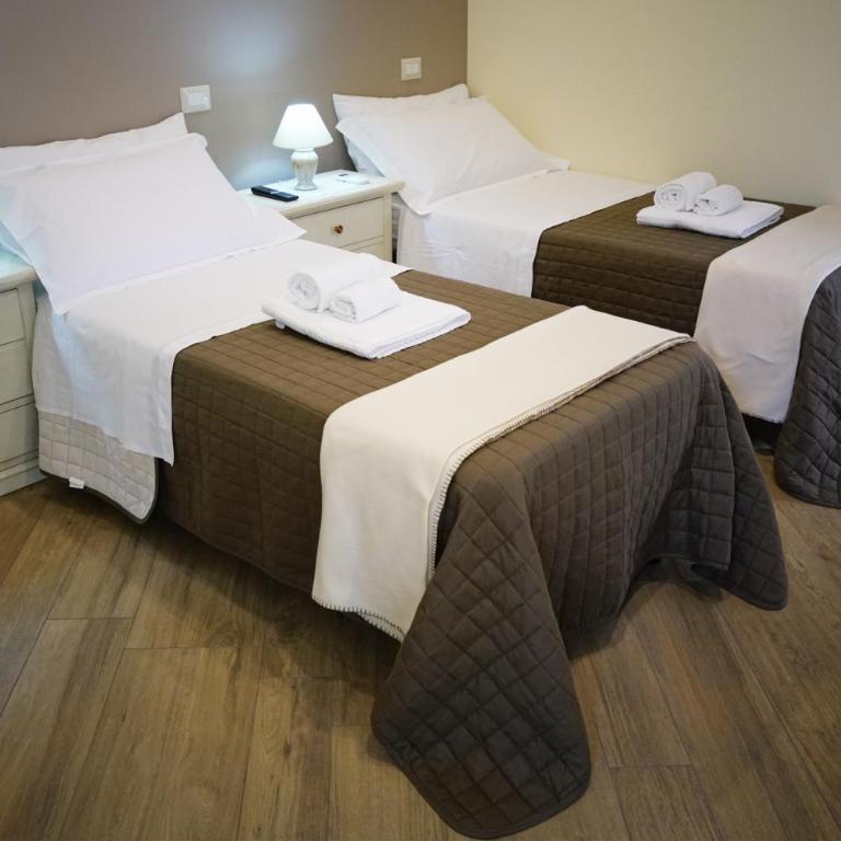 B&B President's Home - Camera Matrimoniale/Doppia con Letti Singoli con Bagno - 20