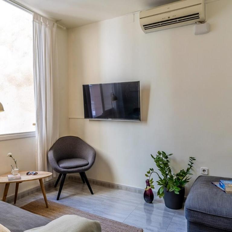 Canela Homes BARCELONA ARC DE TRIOMF - Three-Bedroom Apartment - 4