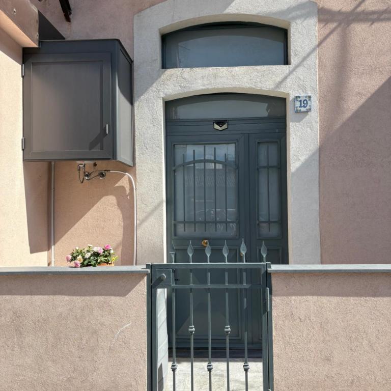 La Casa di Don Carmelo - One-Bedroom Standard Apartment - 1